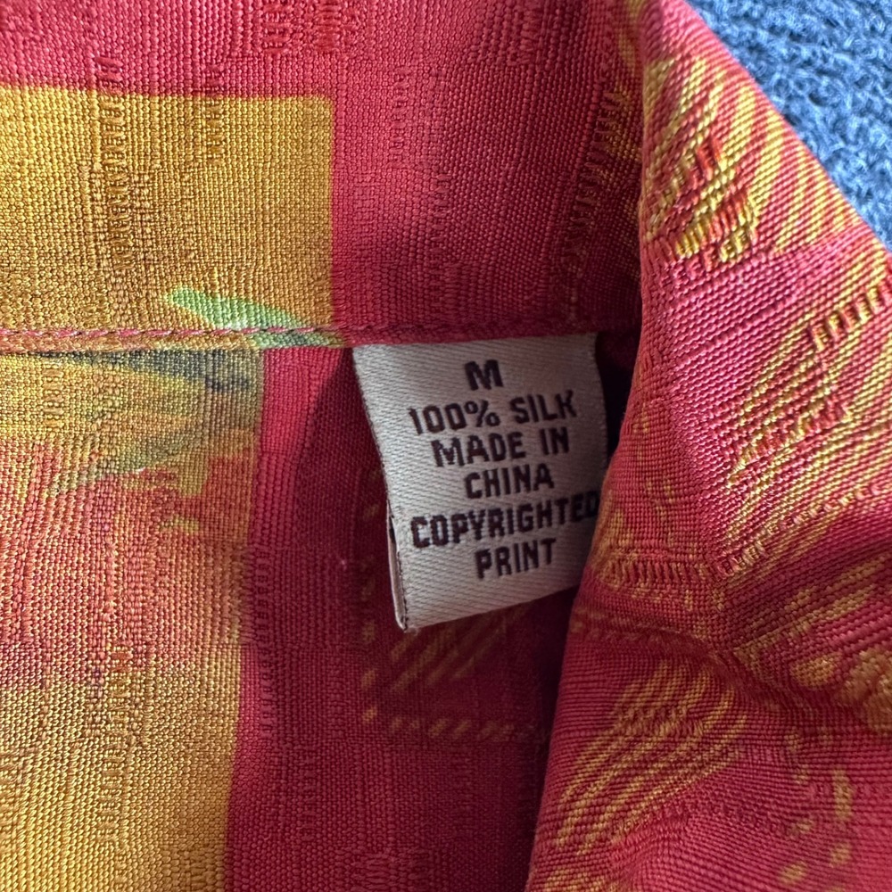 Tommy Bahama Button Shirt Mens M Medium Red Silk Palm Tree Tropical Camp Aloha - Picture 3 of 14